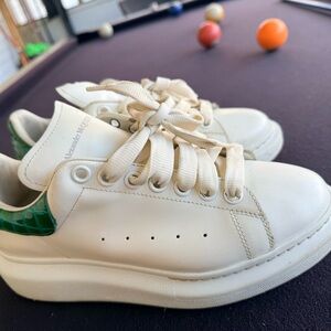Alexander McQueen Oversized Sneakers White & Green Croc-Print Leather EU39 US8